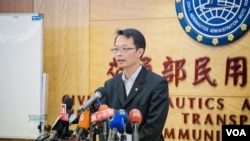 台湾民航局标准组组长林俊良表示，经过整顿以后，他有信心让自己和亲人继续搭乘ATR飞机。（美国之音记者方正拍摄）