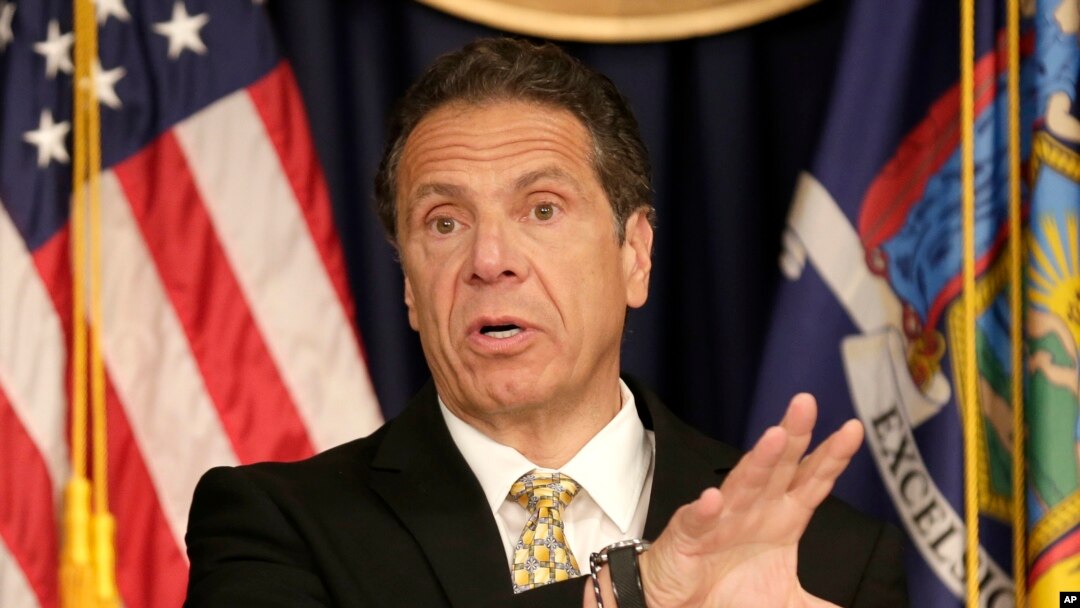 El gobernador de Nueva York, Andrew Cuomo, solicitó a autoridades federales investigar la conducta de agentes migratorios que detuvieron a un repartidor de pizza ecuatoriano la semana pasada, cuando el hombre fue a entregar una pizza en una base militar.