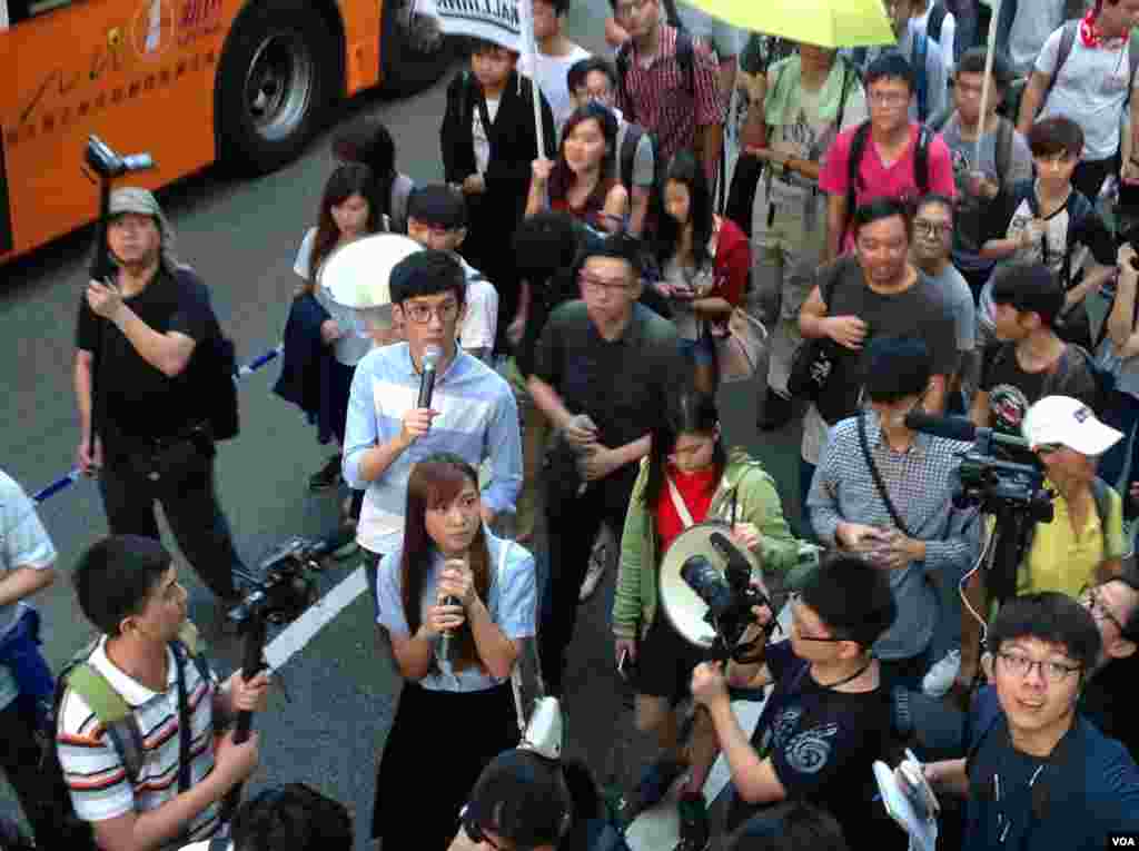 香港民阵发起反释法大游行(美国之音海彦拍摄)