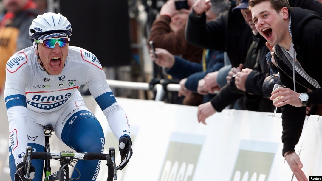 Pebalap sepeda team Argos-Shimano, Marcel Kittel asal Jerman berhasil menjuarai etape ke-12 Tour de France, Kamis 11/7 (foto: dok). 