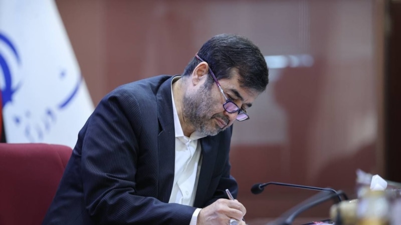 وزارت ورزش جمهوری اسلامی حضور تیم‌های ملی و باشگاهی در میادین بین‌المللی را محدود کرد