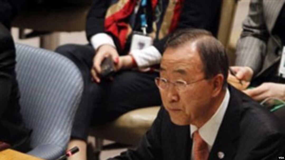 Sekjen PBB Ban Ki-moon berbicara dalam sidang DK PBB guna membahas kemungkinan sanksi atas Moammar Gaddafi, Sabtu (25/2).