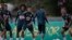 Neymar, au centre, et de gauche à droite Thiago Silva, Guillaume, Philippe Coutinho et Gabriel Jesus lors d'une séance d'entraînement de l'équipe nationale de football brésilienne pour le Mondial 2018, à Teresopolis, Rio de Janeiro, le 24 mai 2018.