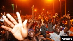 Une manifestation à Bidjan après un match de football de la Coupe d'Afrique, Côte d'Ivoire, 8 février 2015.