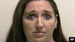 Foto proporcionada por la policía de Megan Huntsman, acusada de matar a siete de sus bebés.