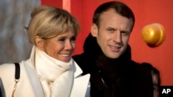 Presiden Perancis Emmanuel Macron dan Ibu Negara, Brigitte Macron dijadwalkan mengunjungi Gedung Putih akhir April, 2018. 