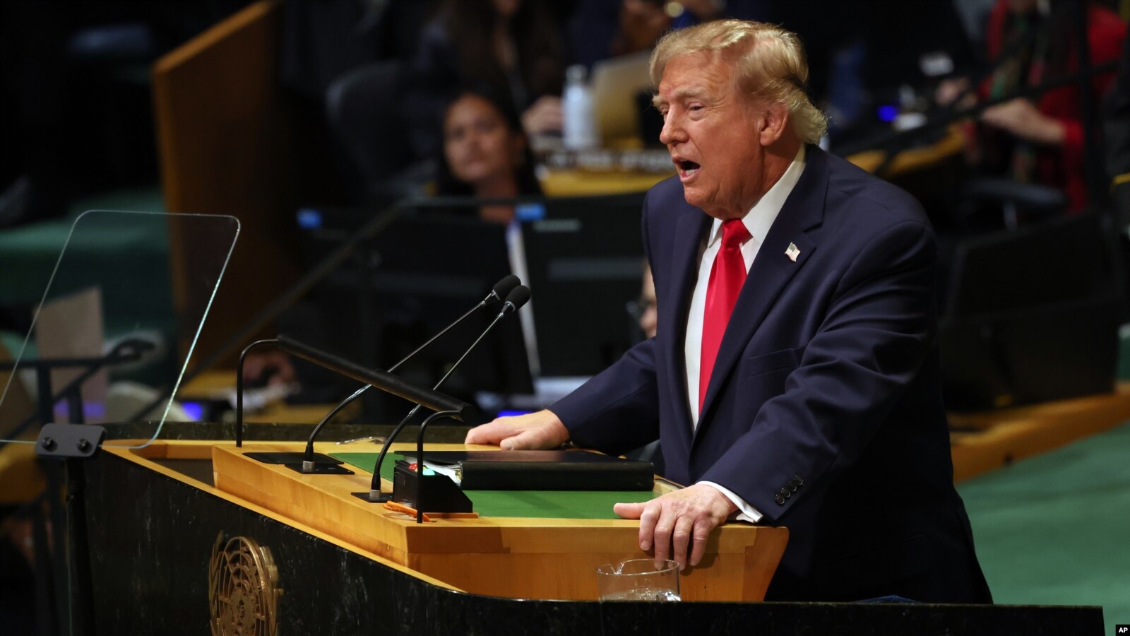 ئەمەریکا و ئێران بۆ ماوەی سێ کاتژمێر کۆبوونەتەوە