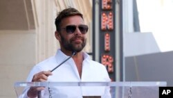 Tras el huracán María, que azotó a Puerto Rico en septiembre, la fundación de Ricky Martin envió aviones con suministros de primera necesidad para los habitantes de la isla.