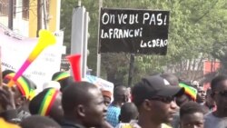 Les Maliens dans la rue pour protester contre les sanctions