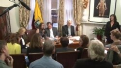 Assange anuncia su salida de embajada de Ecuador