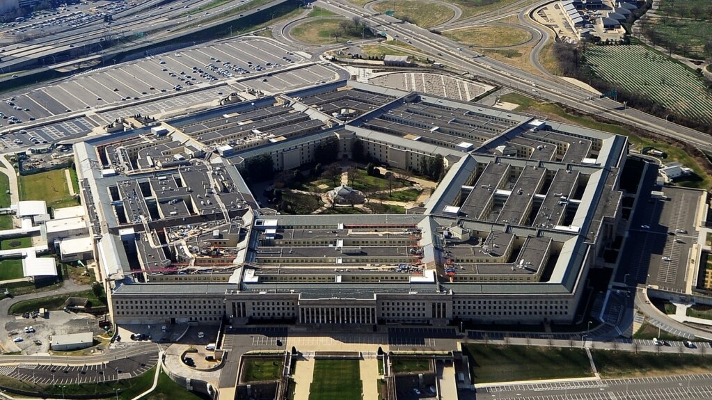 ARCHIVO - Esta foto del 26 de diciembre de 2011 muestra el edificio del Pentágono en Washington.