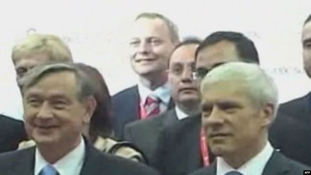 Predsednici Slovenije i Srbije, Danilo Tirk i Boris Tadic, na biznis forumu u Aranđelovcu, 6. oktobar 2011.