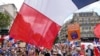 法國民眾示威 抗議新冠健康通行證的規定