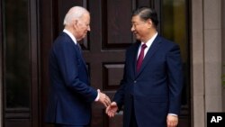 美国总统拜登与中国领导人习近平在加州费罗丽举行双边会谈。（2023年11月15日）