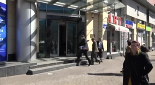 Меѓународната заедница реагира по одлуката на претседателот Иванов