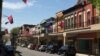 Downtown Morristown, Tennessee is home to restaurants, antique stores, and tea shops. Residents take pride in the historic buildings and unusual second-story sidewalks. (Photo: Marissa Melton / VOA)