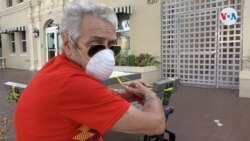 Se estima que en Florida el 20.5% de la población son personas mayores de 65 años, como Juan Carlos Martínez, que ahora vive confinado en su cuarto para evitar el contagio del coronavirus. Foto: Antoni Belchi / VOA.