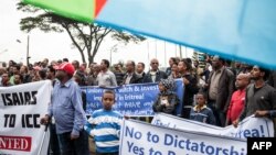 Hundreds of Eritreans demonstrate in front of the African Union headquarters in support of the UN Inquiry report and asking for measures to be taken against Eritrea on June 26, 2015 in Addis Ababa. 