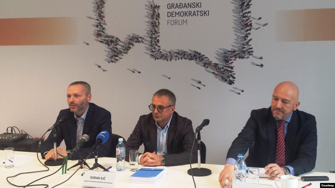 Aleksandar Olenik (GDF), tužilac Goran Ilić i sudija Miodrag Majić na tribini Foruma pisaca i Građandskog demokratskog foruma o nezavisnosti tužilaštva, u Beogradu, 7. marta 2019.