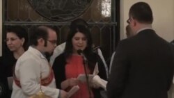 Daleko od doma, molitva za mir