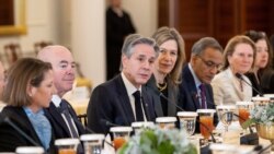 Acuerdos de alto nivel entre EEUU y México establecen continuar controlando la frontera para detener la inmigración irregular.