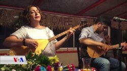 هونەرمەنی کورد نیلوفەر ئاکبال