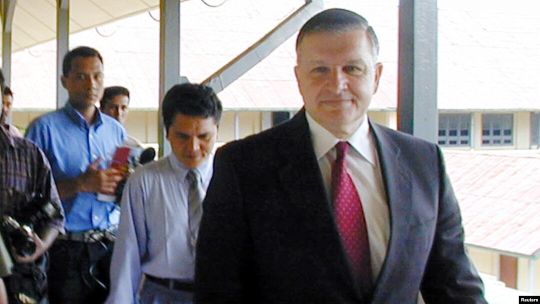 FILE - Retired U.S. general Anthony Zinni is seen after a meeting in Banda Aceh, Aug. 7, 2002. 