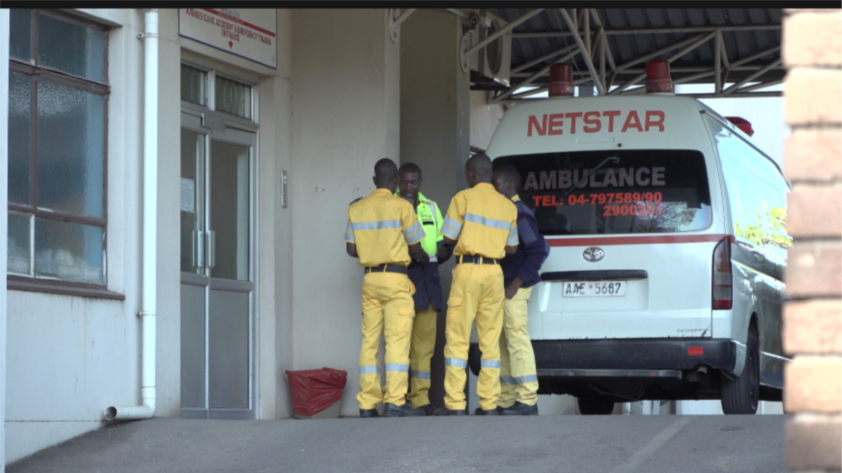 'Poisoned' Zimbabwe Doctor Leaves Country for Treatment