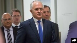 前通信部部长和自由党领袖特恩布尔