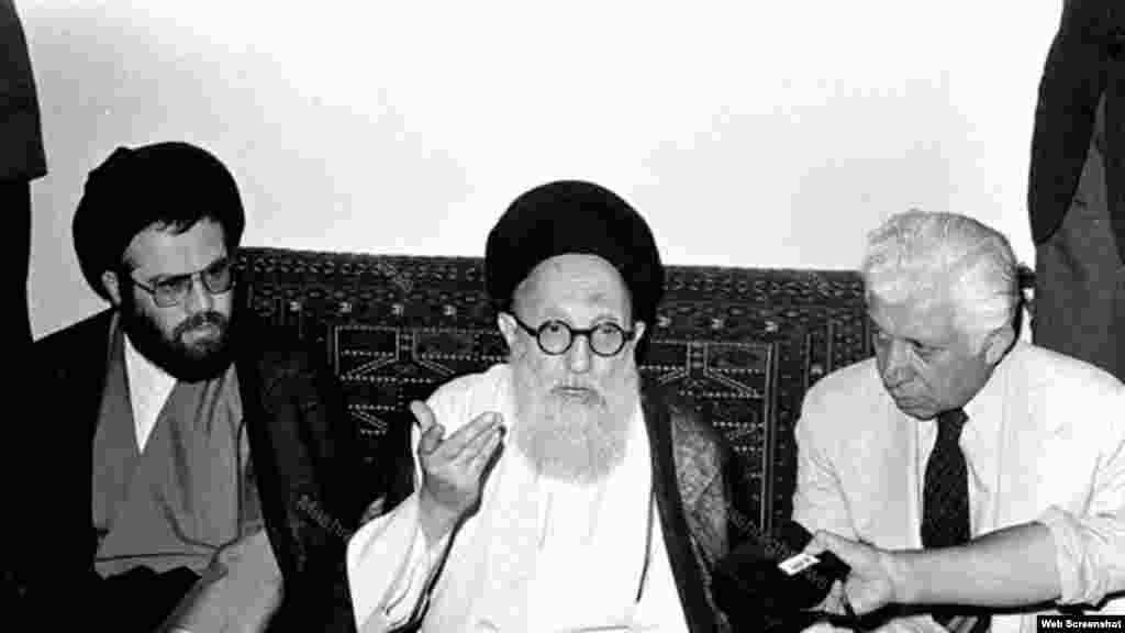 Ayətullah Şəriətmədari və sabiq Azərbaycan valisi Marağalı Rəhmətulla Müqəddəm (sağda)