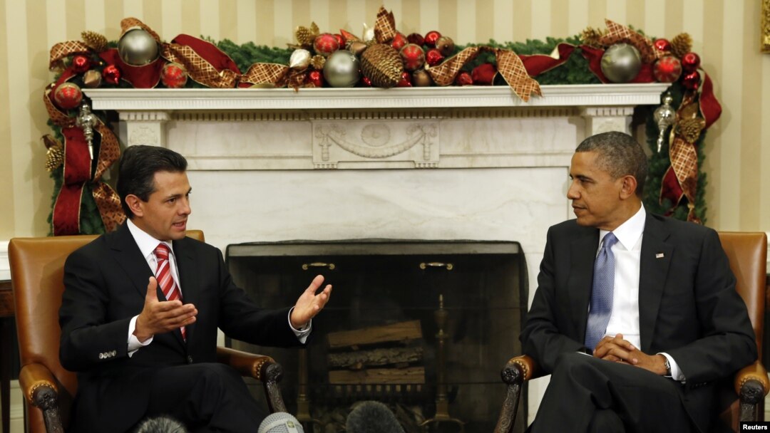 Presiden AS Barack Obama (kanan) menerima kunjungan Presiden terpilih Meksiko Enrique Pena Nieto di Gedung Putih, Selasa (27/11). 