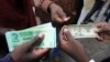 Zimbabwe iri kushandisa mari yekunze pamwe chete nema bond note ayo ari kushanda semari yenyika.