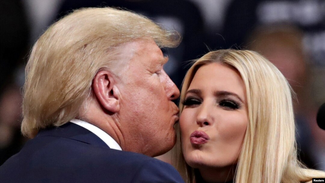 TT Donald Trump và Cố vấn Cấp cao Nhà Trắng Ivanka Trump tại TP. Manchester, bang New Hampshire, ngày 10/02/2020.