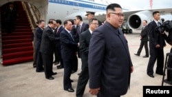 North Korean leader Kim Jong Un arrives in Singapore