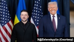 د امریکا ولسمشر ډونالډ ټرمپ او د اوکراین ولسمشر ولادیمیر زیلېنسکي