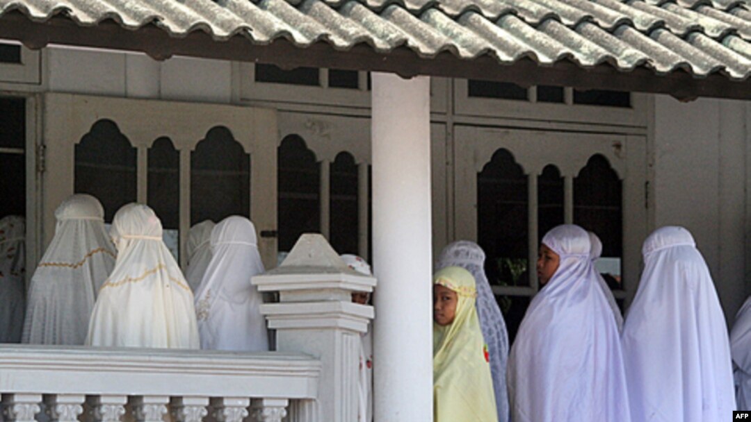 Ahmadiya majsidida juma namozi