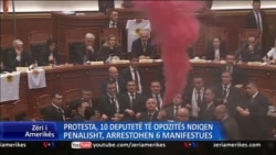 Protestat, ndjekje penale për 10 deputetë të opozitës