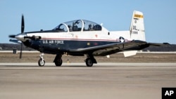 Зображення надане ВПС США, лінія польоту на базі Лафлін, штат Техас, 26 січня 2024 року. Airman 1st Class Keira Rossman/U.S. Air Force via AP
