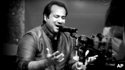 আজকের বিশ্ব সঙ্গীতঃ রাহাত ফাতেহ্‌ আলি খানের “ও রে পিয়া”...