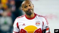 Foto de archivo de Thierry Henry, en camiseta de los Red Bulls de Nueva York.