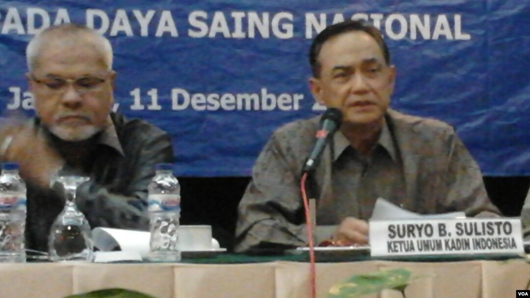 Ketua Umum Kamar Dagang dan Industri (Kadin) Indonesia, Suryo Bambang Sulisto (kiri) (Foto: dok).