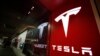 Tesla retira autos por problemas en la conducción autónoma