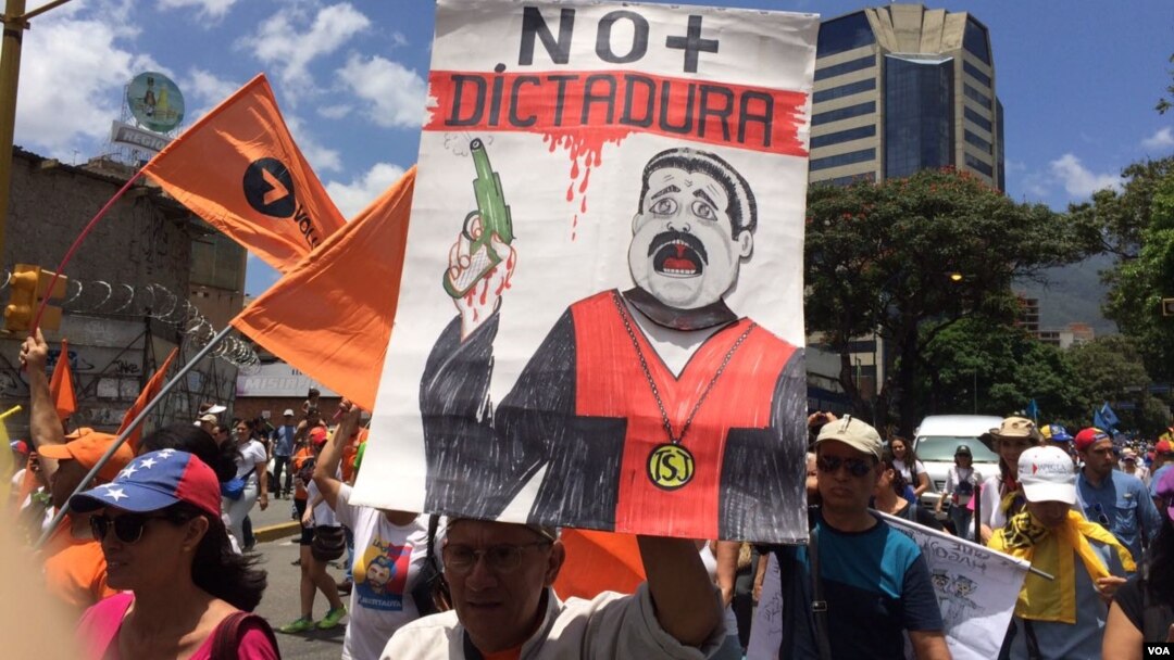 Las últimas decisiones del gobierno de Venezuela ha generado protestas en la calles de su capital Caracas. Foto: Álvaro Algarra/VOA