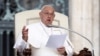 El papa Francisco se disculpa por término vulgar sobre los sacerdotes homosexuales