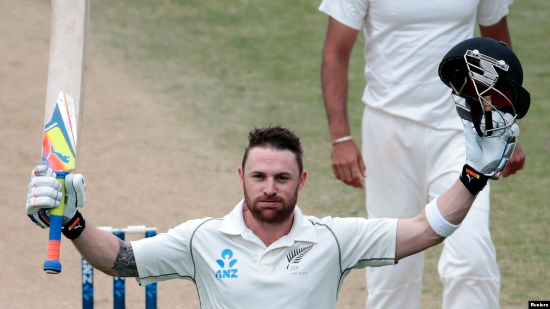 Atlet kriket Selandia Baru, Brendon McCullum, dalam sebuah pertandingan di Wellington, Februari 2014.
