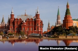 Tembok Kremlin dan Museum Sejarah Negara di pusat Kota Moskow, Rusia, 21 Agustus 2024. (Foto: Maxim Shemetov/Reuters)