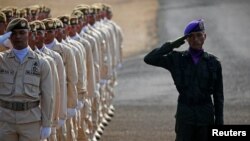 Para personil Bela Negara dan anggota Resimen Mahasiswa ikut serta dalam acara Peringatan HUT TNI ke-74 di Halim Perdanakusuma, Jakarta (foto: dok). 