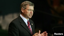 Kjell Magne Bondevik addresses the 2005 World Summit during the 60th General Assembly of the United Nations in New York, September 16, 2005.