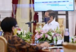 Presiden Jokowi dalam Rapat Terbatas, di Istana Merdeka, Jakarta, Kamis (6/8) (Setpres RI)