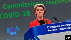 Presiden Komisi Eropa, Ursula von der Leyen berbicara di Brussel, Belgia (17/3). 